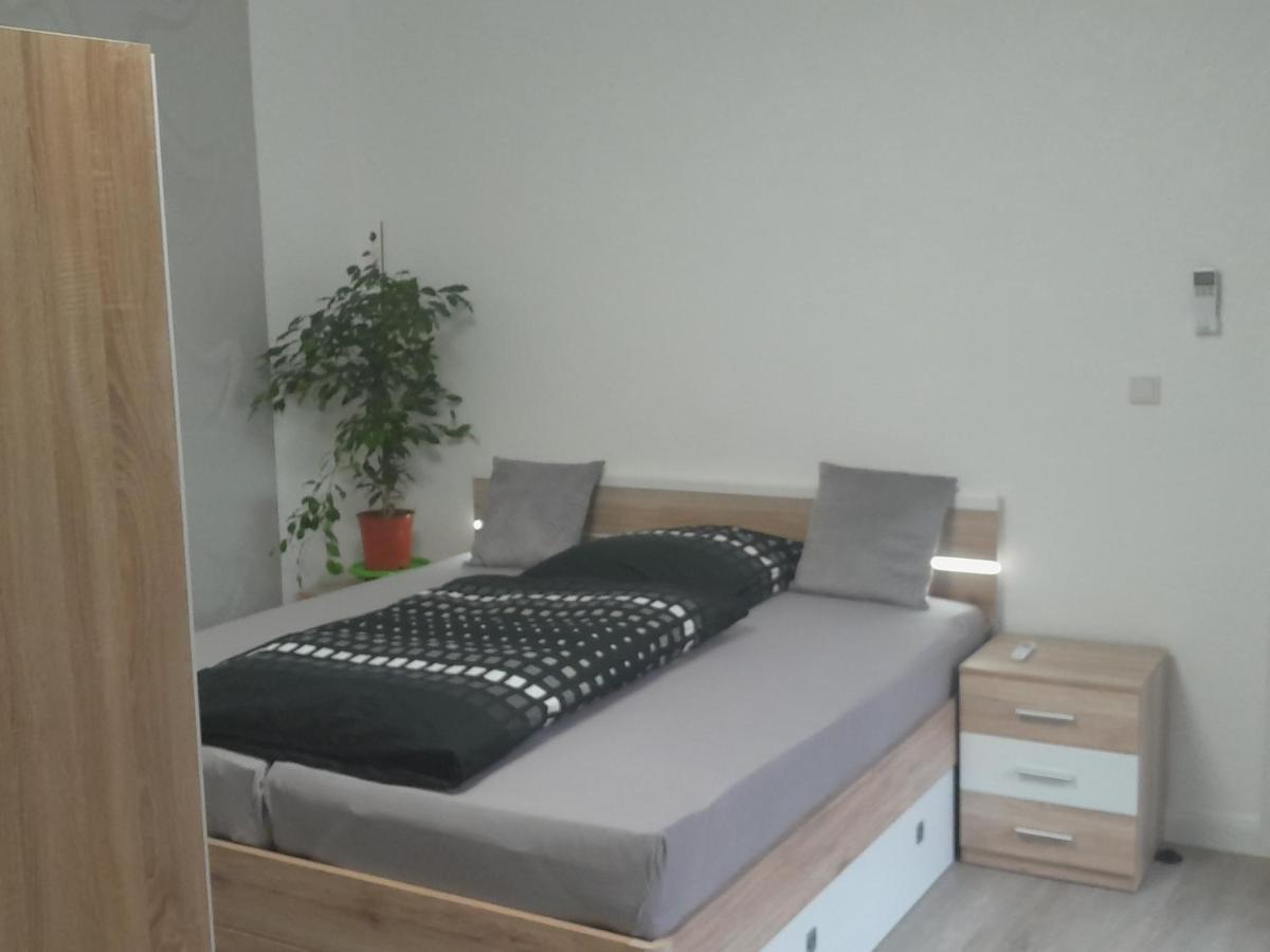 Appartment Hochpaterre Springe Dış mekan fotoğraf